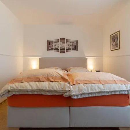 Tuffsteinquartier Am Brückenbach Weibern